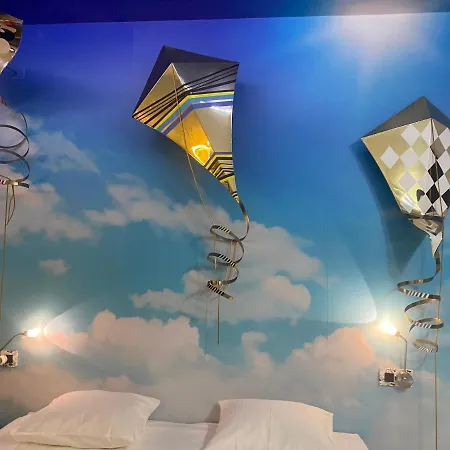 Casa Clock House Banus *