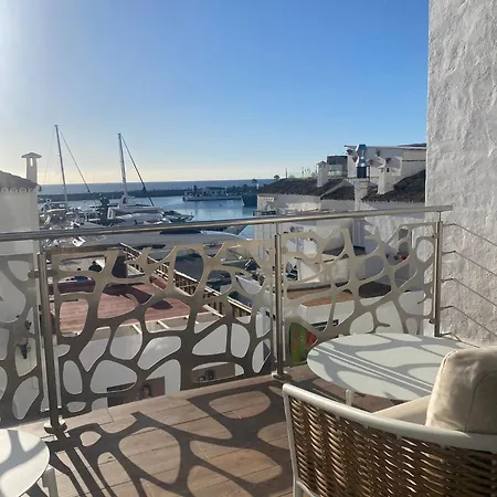 Casa Clock House Banus