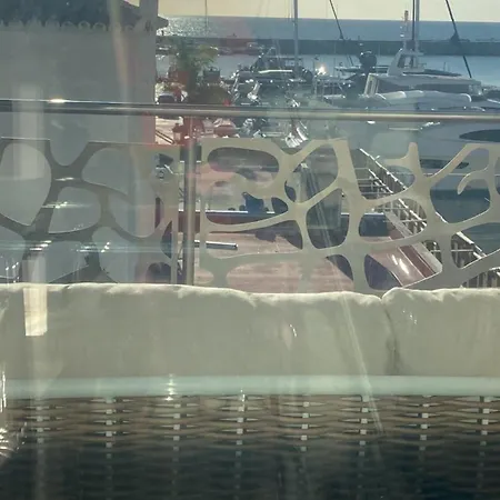 Casa Clock House Banus * 마르베야