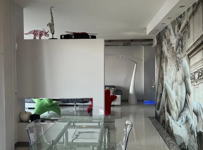 Casa Clock House Banus *