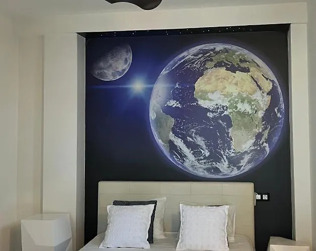 Casa Clock House Banus Apartman *