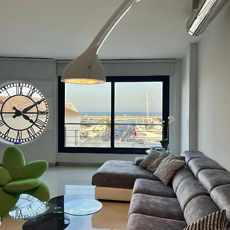 아파트 Casa Clock House Banus 마르베야