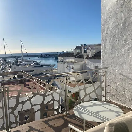 Casa Clock House Banus 아파트 마르베야